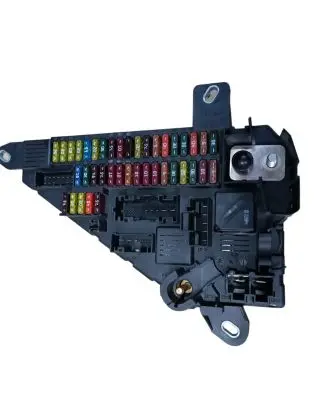 BMW 5 E60 E61 Fuse module 6906618