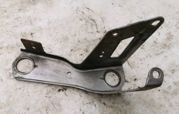 Mercedes-Benz B W246 W242 Air filter cleaner box bracket assembly A6450900041 13T045