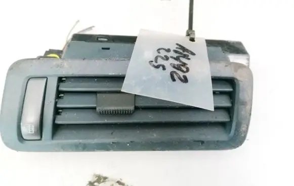 Volkswagen Phaeton Dash center air vent grill 3D0819703B