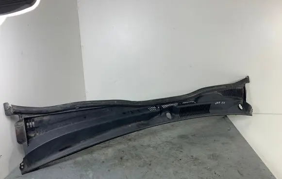 Toyota Land Cruiser (J120) Wiper trim 5570860030