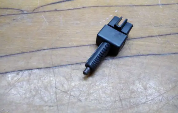 Clutch pedal sensor