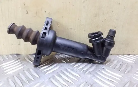 Skoda Fabia Mk2 (5J) Clutch master cylinder 6Q0721261E