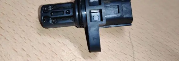 Mitsubishi Space Star Crankshaft position sensor MR985041