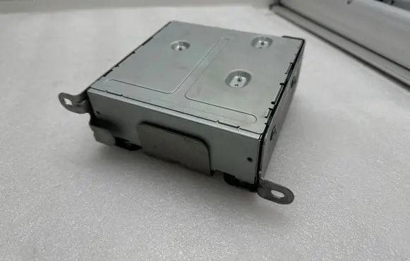Tesla Model S Radio/CD/DVD/GPS head unit 100478702D CRFX52F00