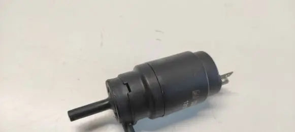 Mercedes-Benz Vito Viano W638 Windscreen/windshield washer pump 03940 1317 039401317