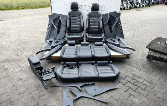 Volkswagen Golf VII Seat and door cards trim set