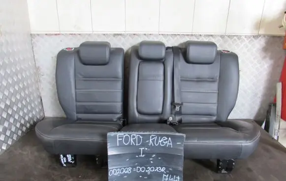 Ford Kuga I Rear seat 