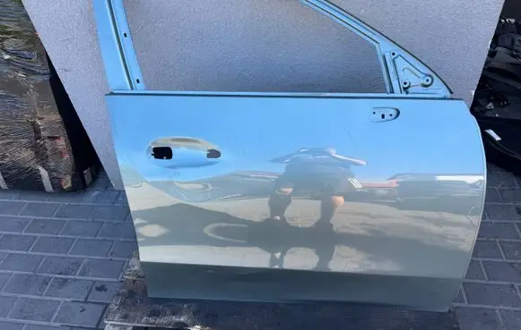 Mercedes-Benz GLC C254 Front door