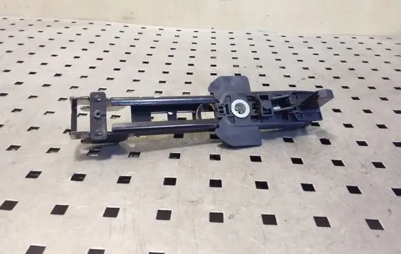Audi A4 S4 B8 8K Seat belt adjustment rail 8E0857833E 560927324