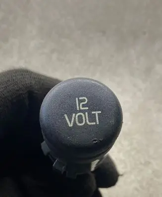 Volvo V50 Cigarette lighter 30669836 04W37