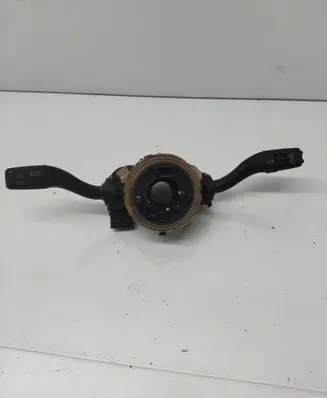 Wiper turn signal indicator stalk/switch