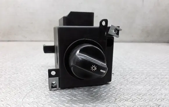 Mercedes-Benz Vaneo W414 Light switch 1685450104