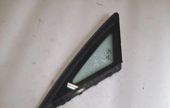 Audi A8 S8 D4 4H Rear side window 4H0845299