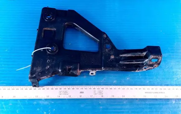 Audi A6 S6 C6 4F Front bumper mounting bracket 4F0807227