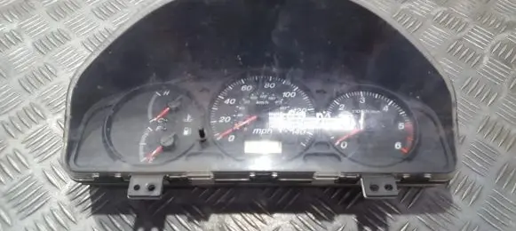 Mazda 626 Speedometer (instrument cluster) GG5TA