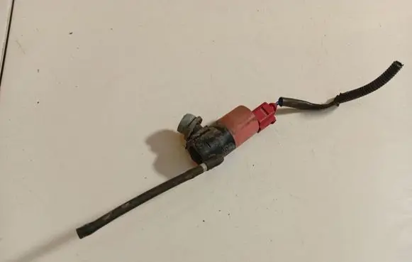 Windscreen/windshield washer pump