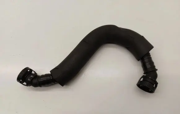 Audi A4 S4 B8 8K Breather hose/pipe 06J103221