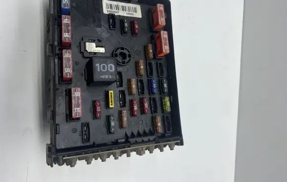 Volkswagen PASSAT B6 Fuse module 3C0937125 1J0425