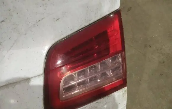 Citroen C5 Tailgate rear/tail lights 