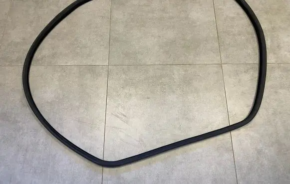 Mercedes-Benz G W461 W463 1st Gen Rubber seal rear door A4637370330