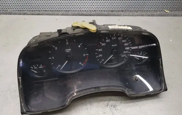 Opel Zafira A Speedometer (instrument cluster) 09228757