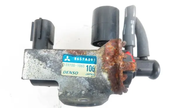 Mitsubishi Lancer VIII Valve vacuum 1397001060 8657A091