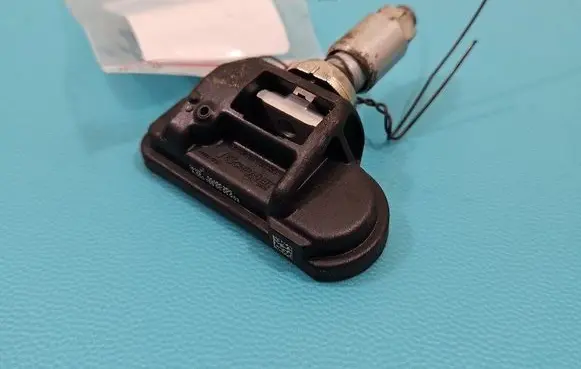 Volkswagen Tiguan Tire pressure sensor A0009050030 IMPRK1497555