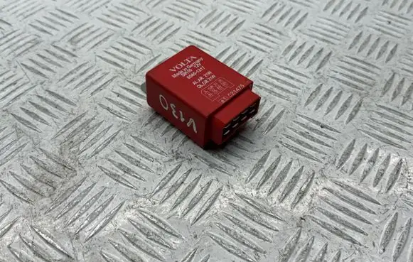 Toyota Corolla Verso AR10 Tow bar relay 85451217