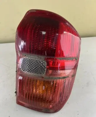 Toyota RAV 4 (XA20) Rear/tail lights