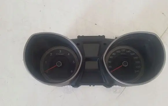 Hyundai i30 Speedometer (instrument cluster) 94004a6050