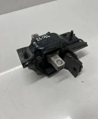 Skoda Fabia Mk3 (NJ) Gearbox mount 6Q0199555A