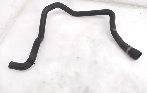 BMW X5 E70 Engine coolant pipe/hose 6945282