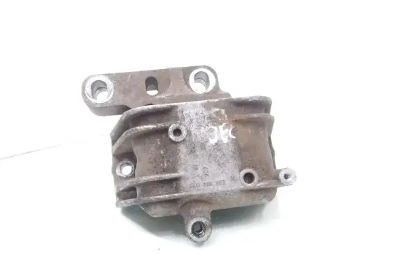 Volkswagen PASSAT B6 Engine mount bracket 1K0199262M
