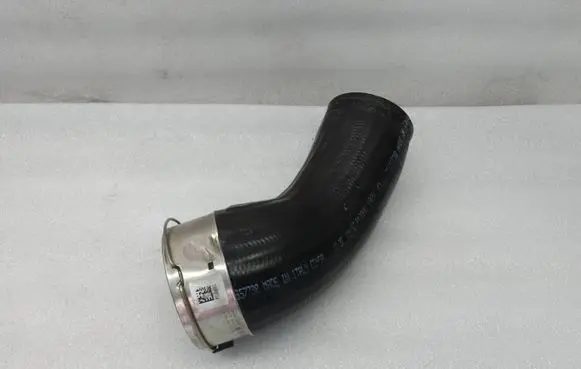 Volvo XC60 Intercooler hose/pipe 31686562 1318224 45013062