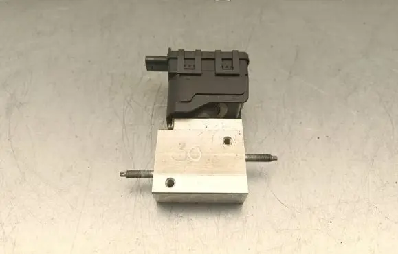 Citroen C4 III e-C4 Air conditioning (A/C) expansion valve T16961C