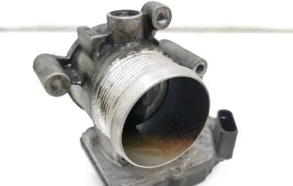 Audi A4 S4 B8 8K Throttle valve 03L128063E A2C53338105
