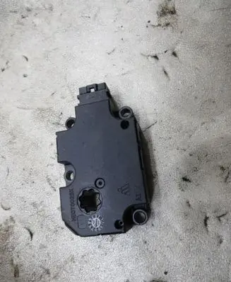 Mercedes-Benz C AMG W205 A/C air flow flap actuator/motor KRIS235789
