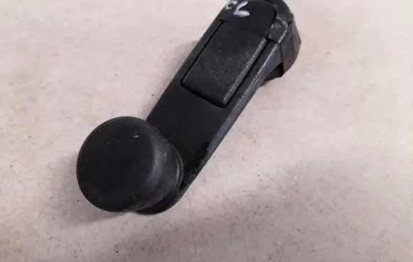 Peugeot 307 Front door window winding handle 7366ler 7366
