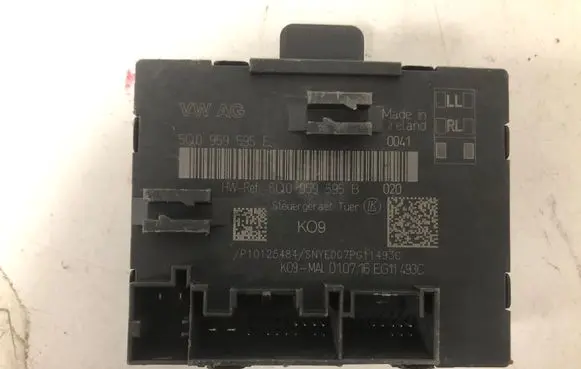 Audi A3 S3 8V Door control unit/module 5Q0959595B 5Q0959595E