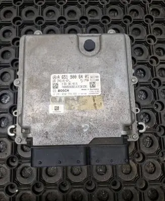 Mercedes-Benz C W205 Engine control unit/module A6519006401 0281030556