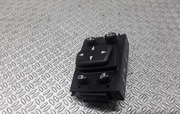 Mercedes-Benz S W220 Wing mirror switch 2208211551
