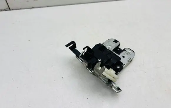 Audi A5 Sportback 8TA Tailgate/trunk/boot lock/catch/latch 8K9837505A