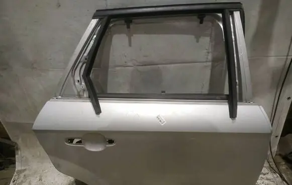 Ford Mondeo MK IV Rear door PILKOS
