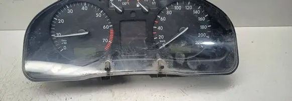 Volkswagen PASSAT B5.5 Speedometer (instrument cluster) 9051940090