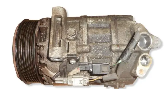 Renault Laguna III Air conditioning (A/C) compressor (pump) 8200890987