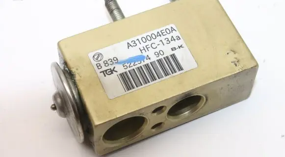 Fiat 500 Air conditioning (A/C) expansion valve 52257490