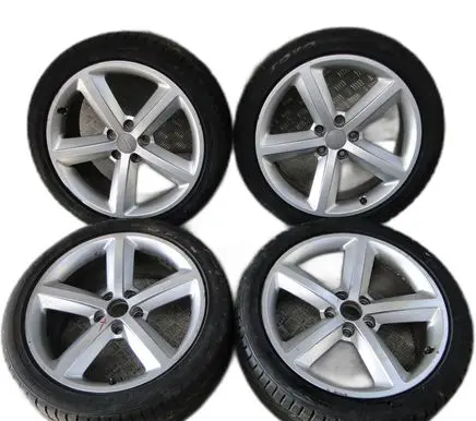 Audi A4 S4 B8 8K R18 alloy rim 