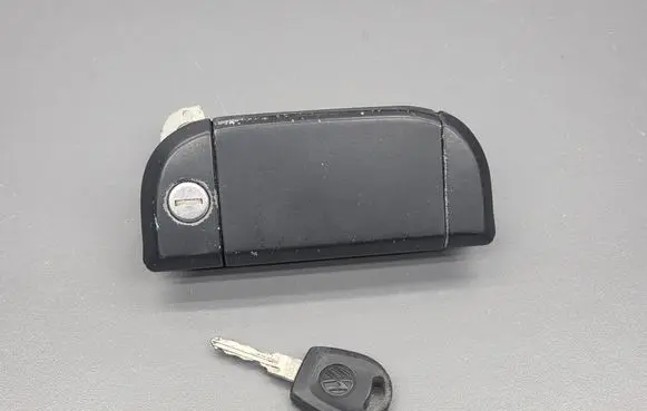 Volkswagen Transporter - Caravelle T4 Front door exterior handle 701837210
