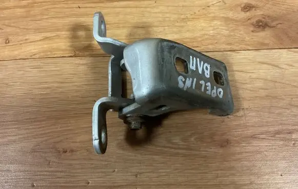 Opel Insignia A Front door upper hinge A046574 0410