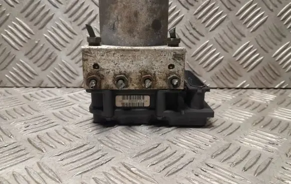 Nissan Primera ABS Pump 0265800334 38828C0539